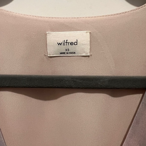 Aritzia Wilfred blouse size XS - Picture 3 of 3